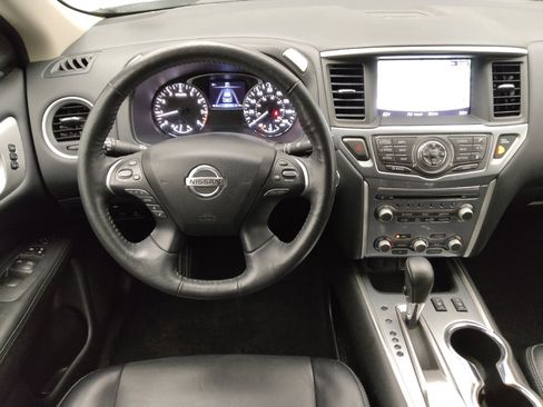 Used 2020 Nissan Pathfinder SL FWD image 22