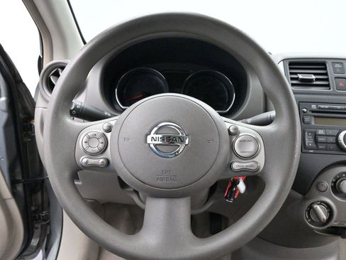Used 2013 Nissan Versa SV w/ Convenience Pkg image 15