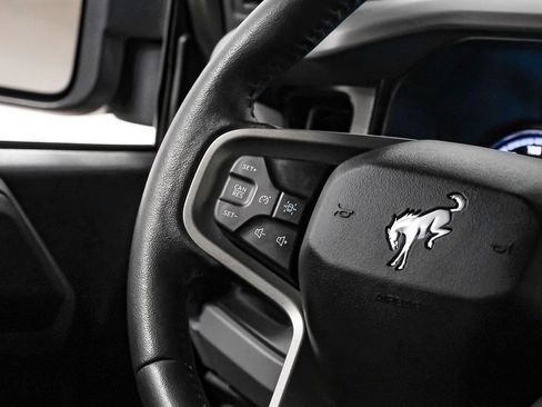 Used 2022 Ford Bronco Black Diamond image 18