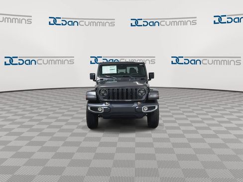 New 2026 Jeep Gladiator Mojave AWD/4WD image 3