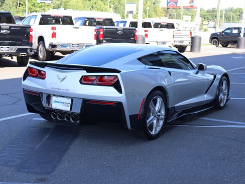 Used 2017 Chevrolet Corvette Stingray Coupe w/ 3LT Preferred Equipment Group RWD image 10