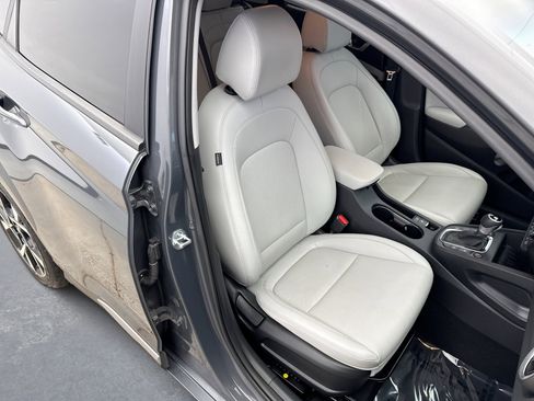 Used 2023 Hyundai Kona Limited w/ Cargo Package image 16