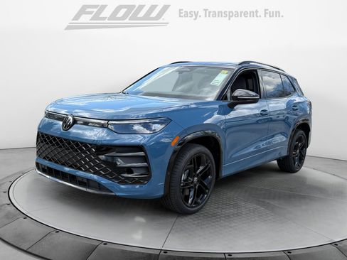New 2026 Volkswagen Tiguan SE R-Line AWD/4WD image 3