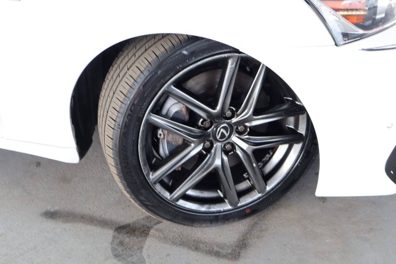 Used 2020 Lexus IS 300 F Sport w/ F Sport Package RWD image 3