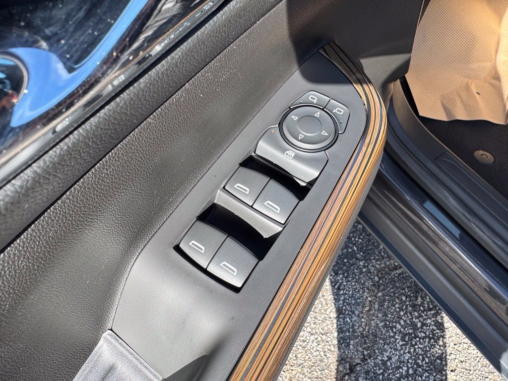 Used 2018 GMC Acadia SLE FWD image 10