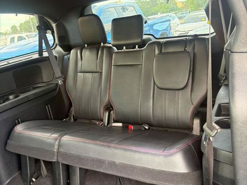 Used 2017 Dodge Grand Caravan GT FWD image 16