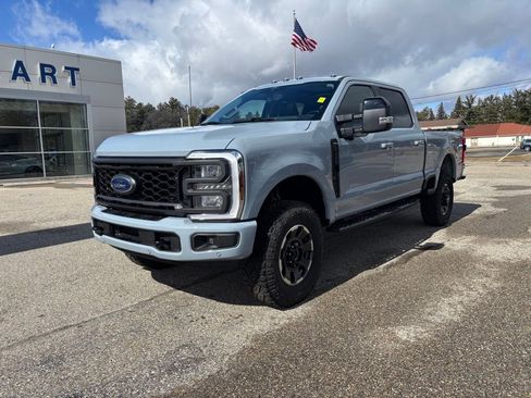 Used 2024 Ford F250 Lariat w/ Lariat Ultimate Package image 7