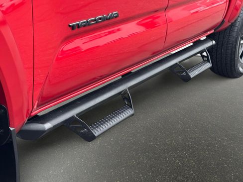 Certified 2023 Toyota Tacoma TRD Sport image 12