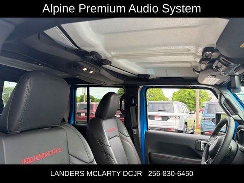 Used 2025 Jeep Gladiator Rubicon w/ Dual Top Group AWD/4WD image 13