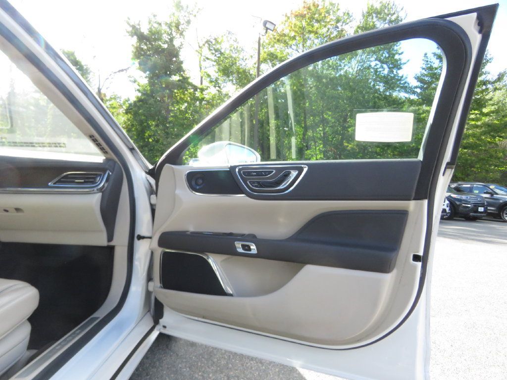 Used 2019 Lincoln Continental Reserve AWD/4WD image 12