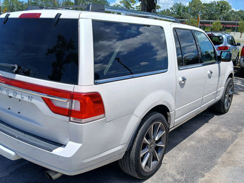 Used 2017 Lincoln Navigator L Reserve image 5