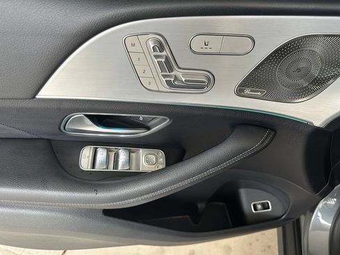 Used 2022 Mercedes-Benz GLE 350 4MATIC image 11