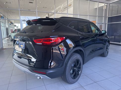 New 2026 Chevrolet Blazer LT image 4