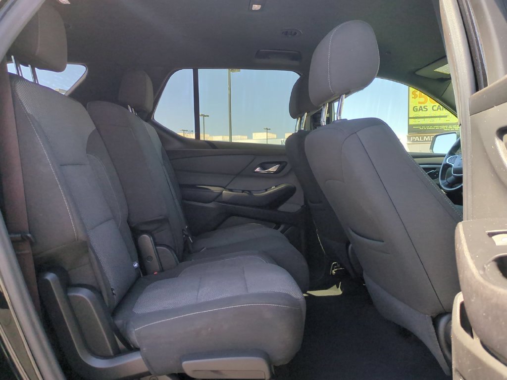 Used 2023 Chevrolet Traverse LT FWD image 33