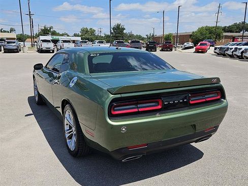 Used 2022 Dodge Challenger R/T RWD image 3