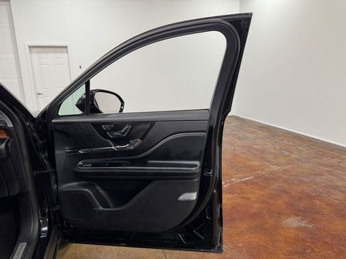 Used 2022 Lincoln Corsair Reserve w/ Elements Package image 57