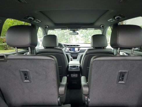 Used 2021 Cadillac XT6 Premium Luxury image 25