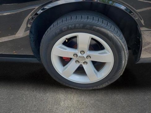 Used 2019 Dodge Challenger SXT AWD/4WD image 30
