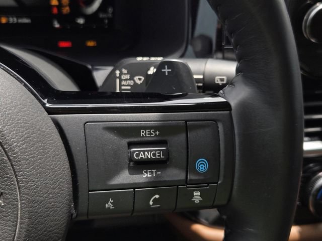 Used 2023 Nissan Pathfinder Platinum AWD/4WD image 31