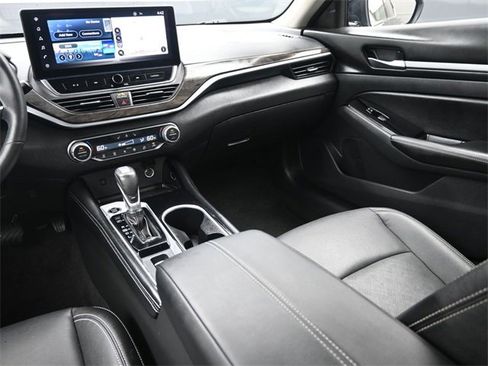 Certified 2025 Nissan Altima 2.5 SL image 11