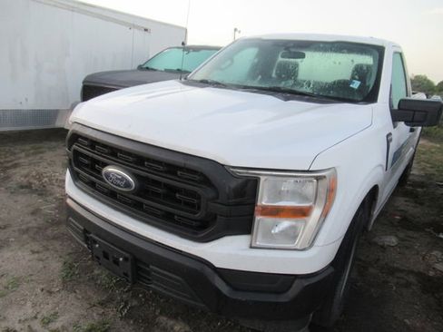 Used 2021 Ford F150 XL image 3