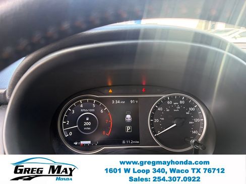 Used 2018 Nissan Kicks SR FWD image 11