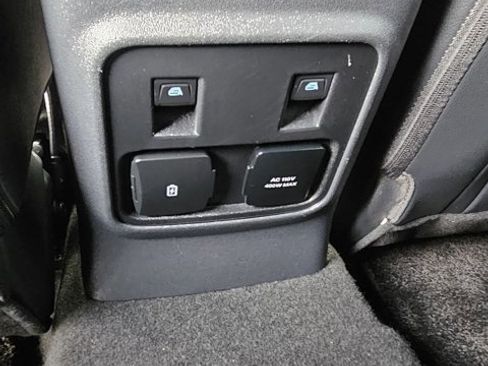 Certified 2023 Ford Bronco Wildtrak image 15