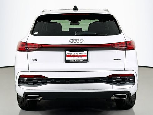 Used 2025 Audi Q5 Premium w/ Convenience Package AWD/4WD image 3