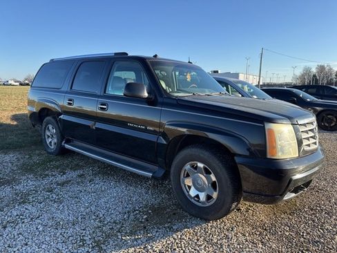 Used 2003 Cadillac Escalade ESV Base w/ Marketing Vehicle Package image 13