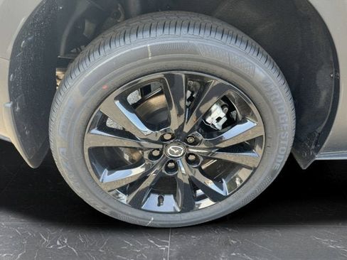 New 2025 MAZDA CX-30 Carbon image 12