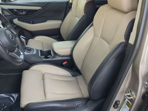 Used 2020 Subaru Outback Limited image 17