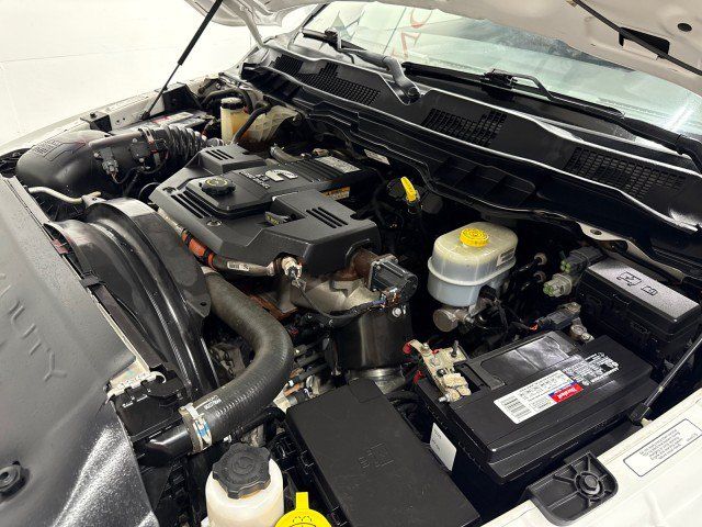 Used 2018 RAM 3500 Tradesman w/ Chrome Appearance Group AWD/4WD image 47