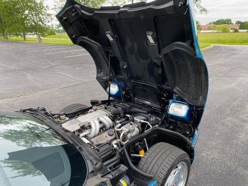 Used 1989 Chevrolet Corvette Convertible RWD image 41
