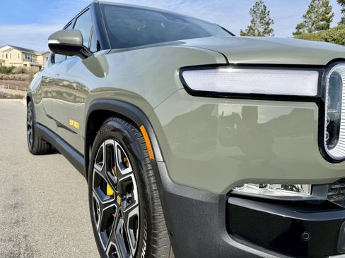 Used 2022 Rivian R1T Launch Edition image 28