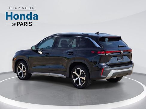 Used 2026 Volkswagen Tiguan SE FWD image 5