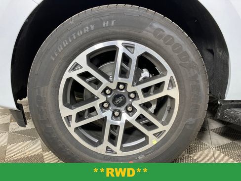 New 2026 Ford Expedition Max Active image 12