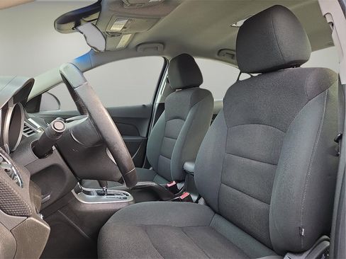 Used 2012 Chevrolet Cruze LT image 17