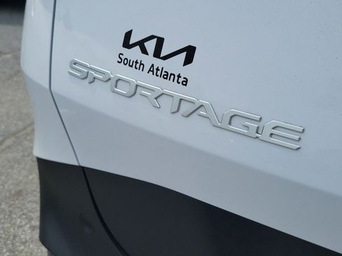 Used 2026 Kia Sportage EX w/ EX Panorama Roof Package image 8