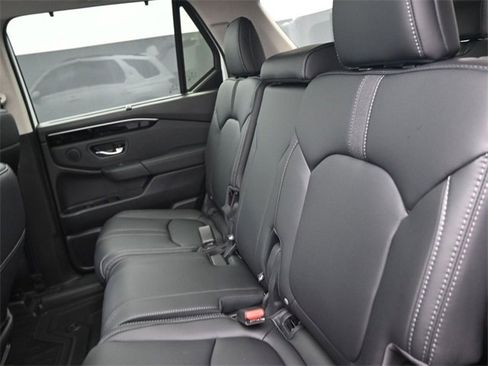 New 2025 Honda Pilot Touring image 12