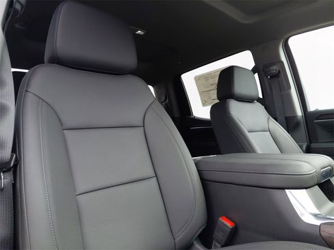 New 2026 GMC Sierra 1500 SLT w/ SLT Premium Package image 15