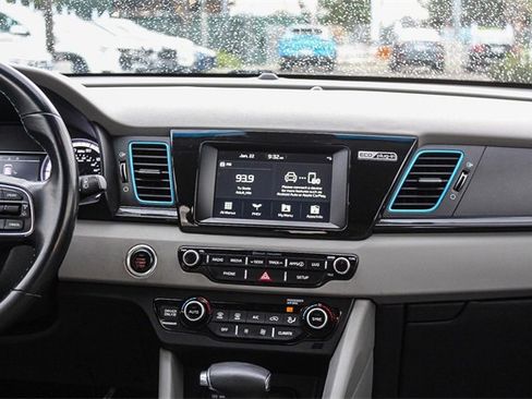 Used 2019 Kia Niro EX image 19