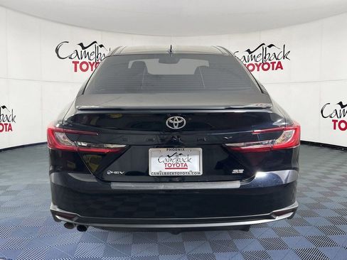 Used 2025 Toyota Camry SE FWD image 7