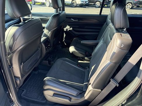 Used 2023 Jeep Grand Cherokee L Laredo AWD/4WD image 15