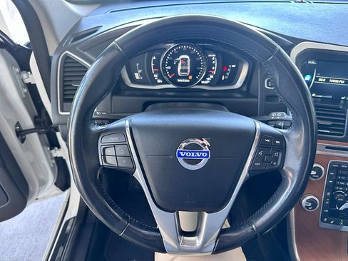 Used 2017 Volvo XC60 T6 Inscription w/ Preferred Option Package AWD/4WD image 13