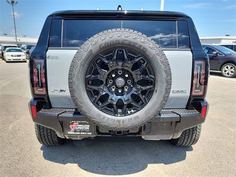 New 2025 GMC Hummer EV 2X image 4