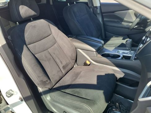 Used 2021 Nissan Murano SV FWD image 22