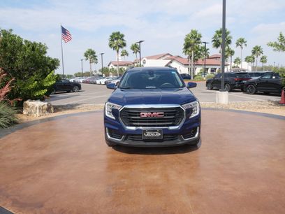 Used 2022 GMC Terrain SLE w/ Driver Convenience Package