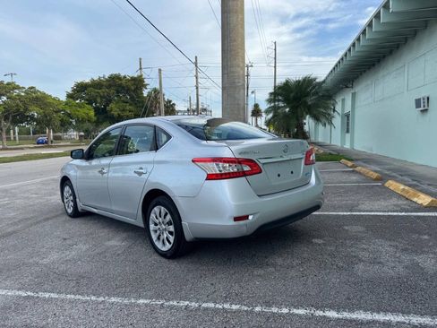 Used 2014 Nissan Sentra SV w/ SV Driver Package FWD image 4