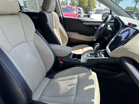 Used 2023 Subaru Outback Limited image 13