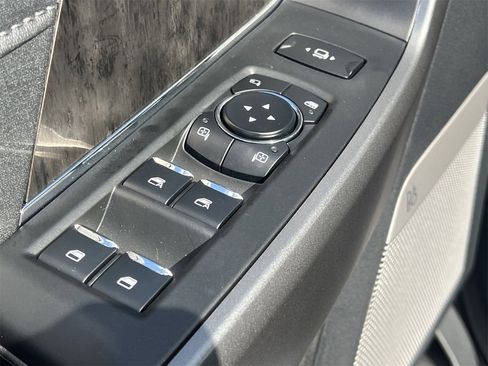 New 2026 Ford F250 Lariat w/ Black Appearance Package image 23